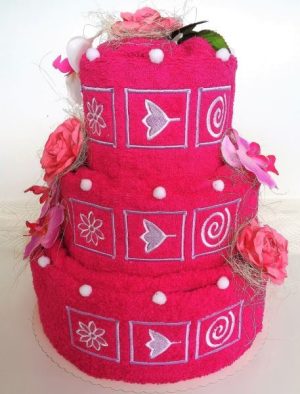 VER Textilní dort třípatrový vyšívaný (purpurový)